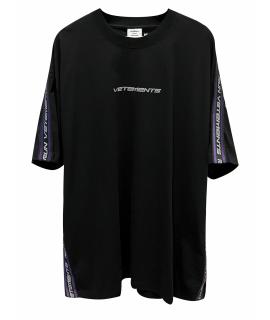 

Футболка VETEMENTS