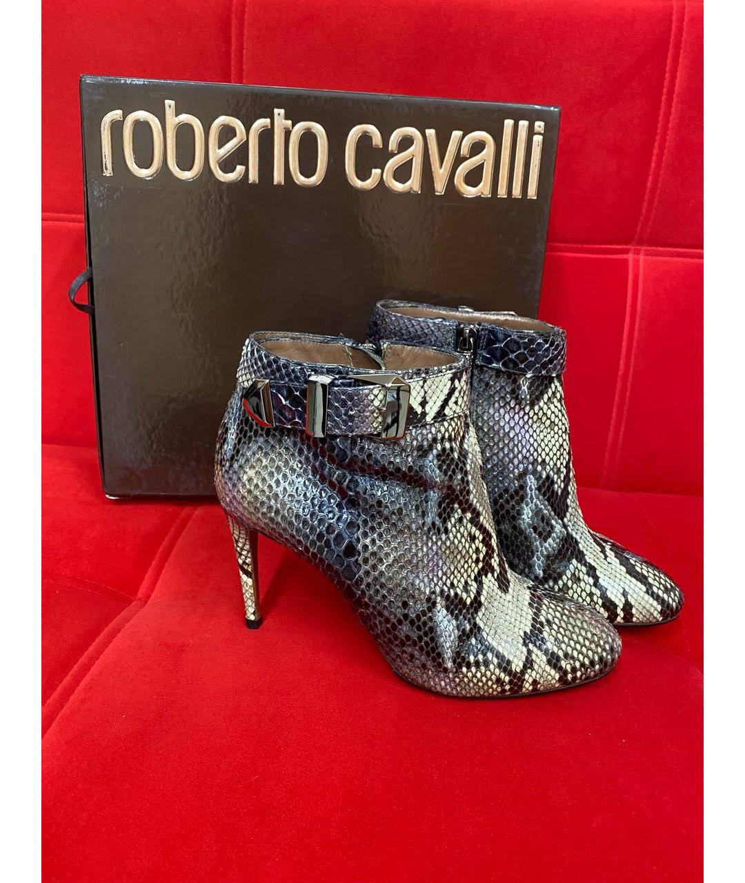 ROBERTO CAVALLI Серые кожаные ботильоны, фото 8