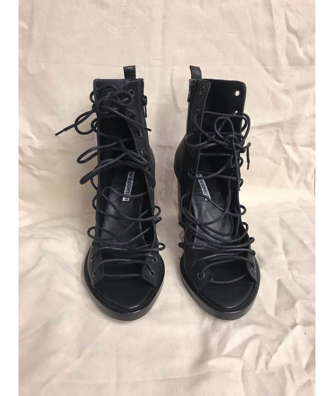 ANN DEMEULEMEESTER Черные кожаные сандалии, фото 2