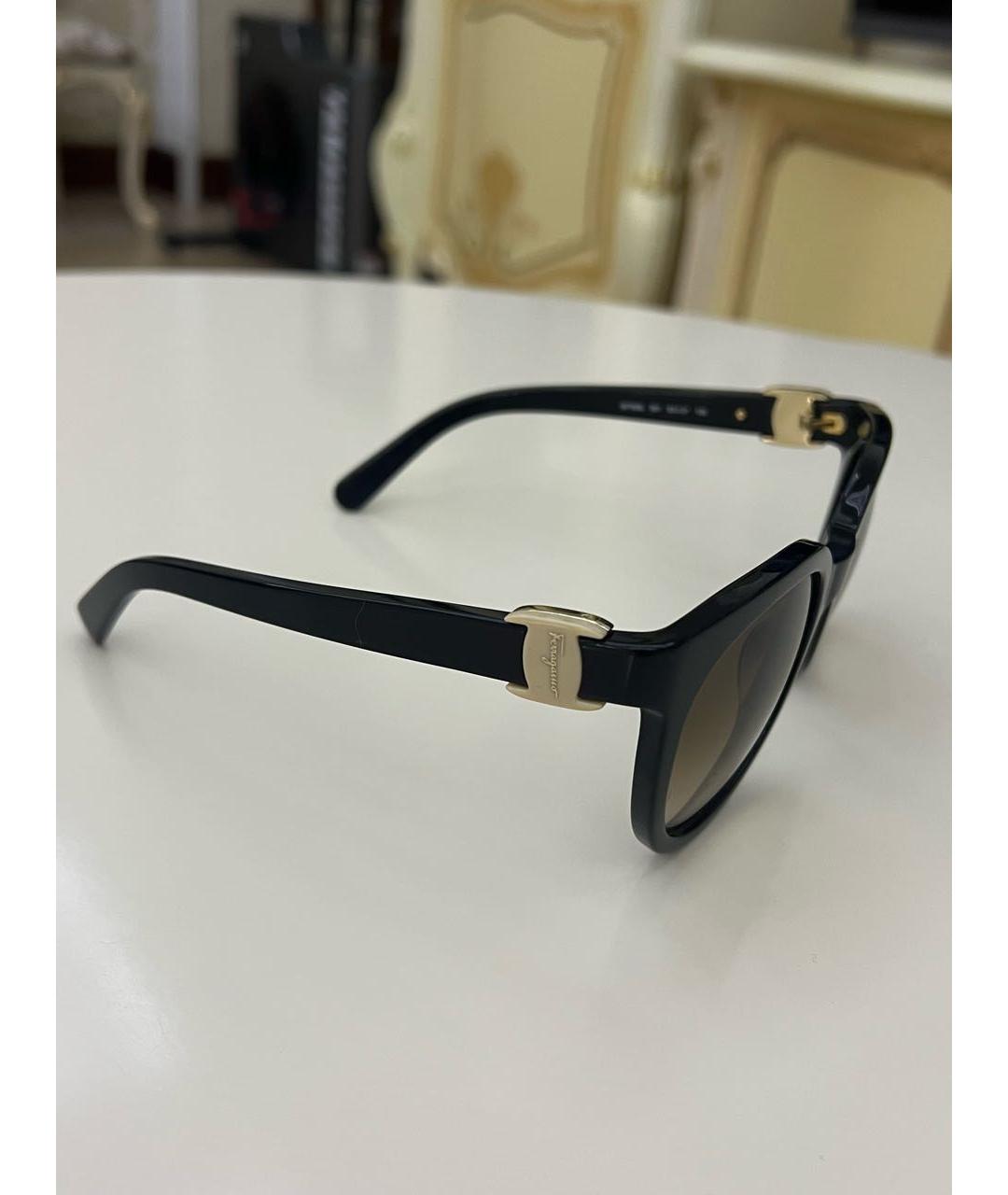 FERRAGAMO Черные пластиковые солнцезащитные очки, фото 2