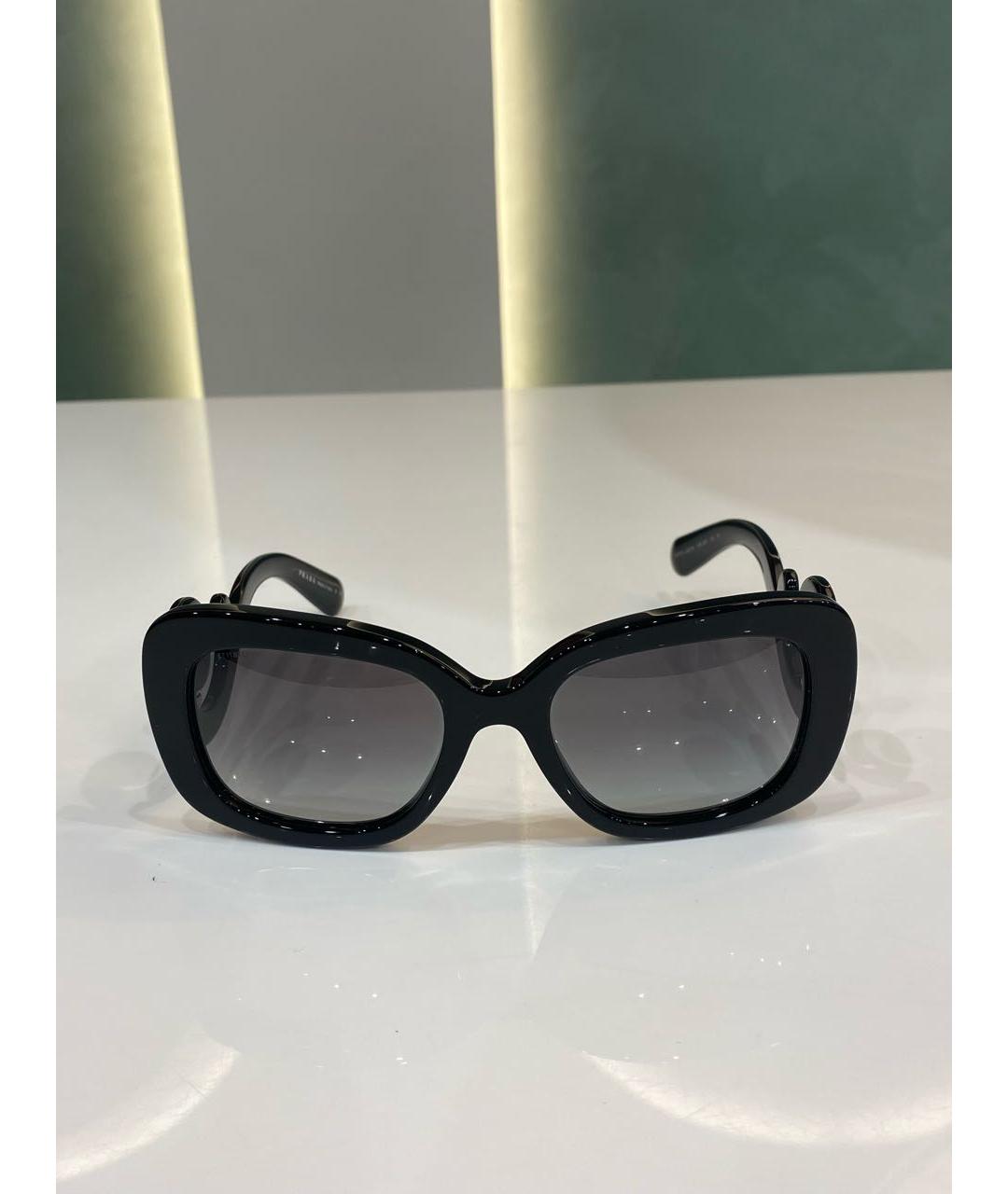 PRADA Черные пластиковые солнцезащитные очки, фото 3