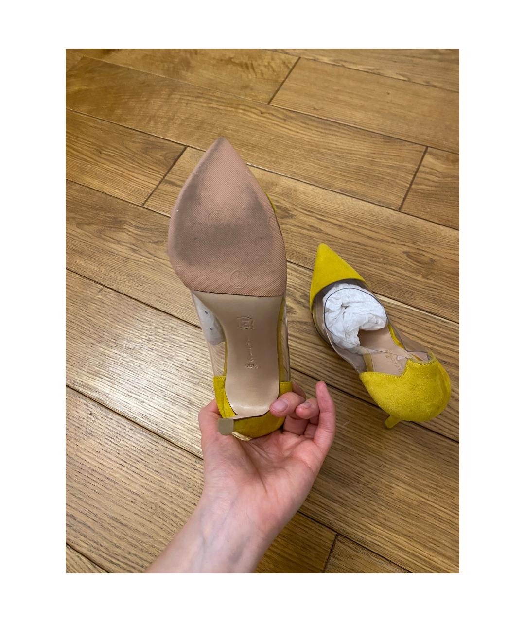 GIANVITO ROSSI Желтые замшевые лодочки на низком каблуке, фото 5