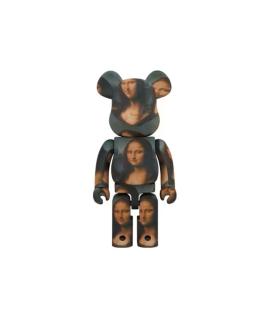 

Скульптура BEARBRICKS