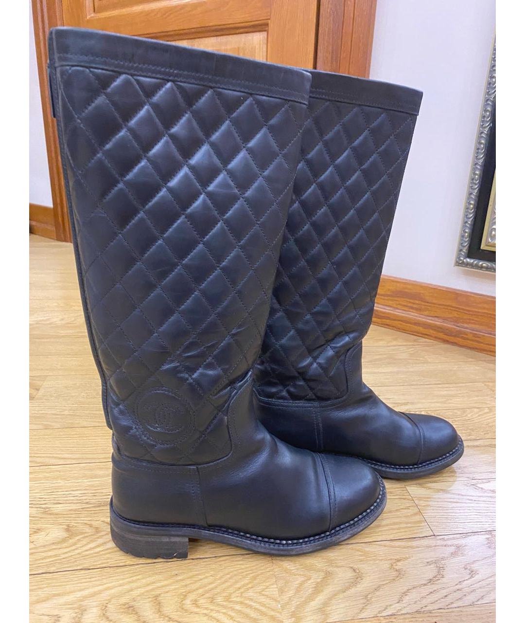 CHANEL Черные кожаные сапоги, фото 6