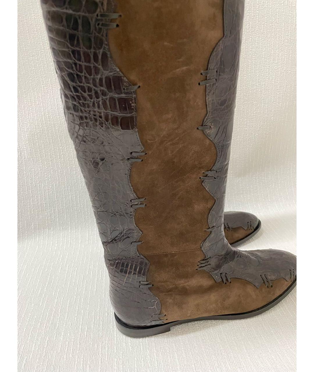 ROBERTO CAVALLI Коричневые сапоги из экзотической кожи, фото 2