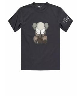 

Футболка KAWS