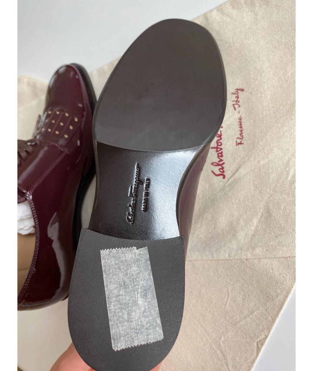 FERRAGAMO Бордовые ботинки из лакированной кожи, фото 5