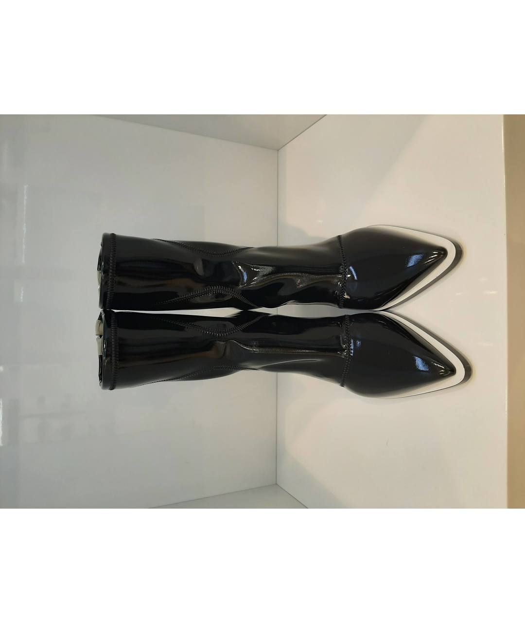 FENDI Черные ботинки из лакированной кожи, фото 2