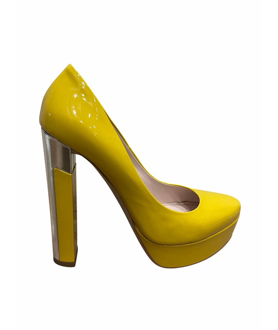 MIU MIU Желтые туфли из лакированной кожи, фото 1