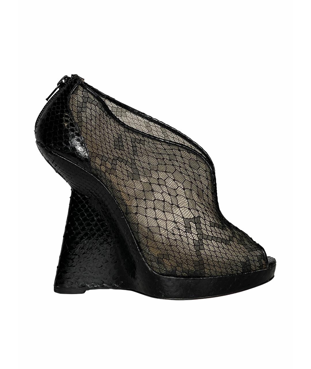 CHRISTIAN LOUBOUTIN Черные ботильоны, фото 1