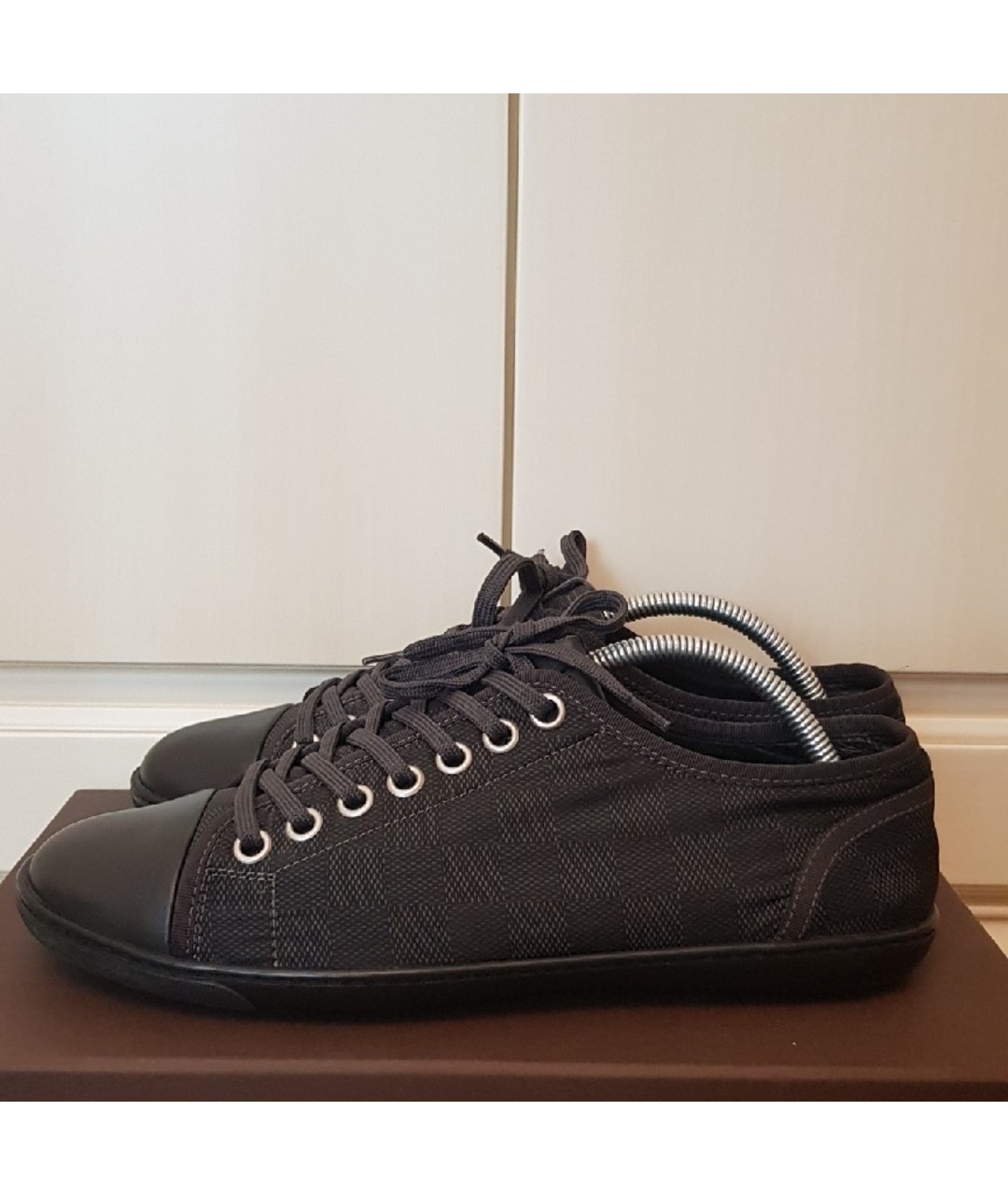 LOUIS VUITTON PRE-OWNED Черные низкие кроссовки / кеды, фото 5