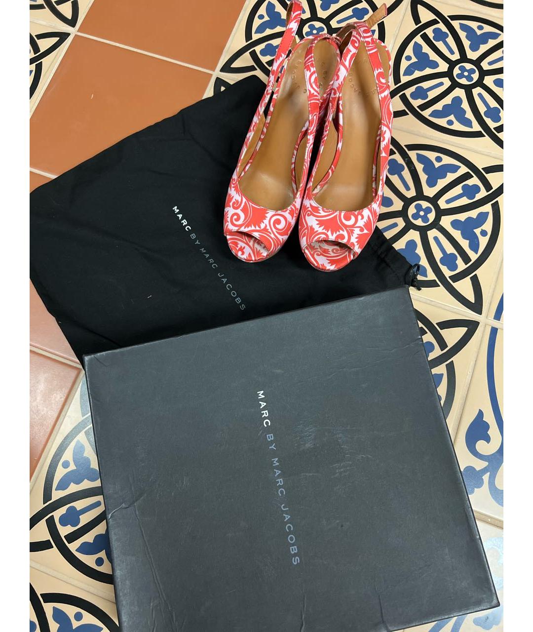 MARC BY MARC JACOBS Красные текстильные босоножки, фото 6