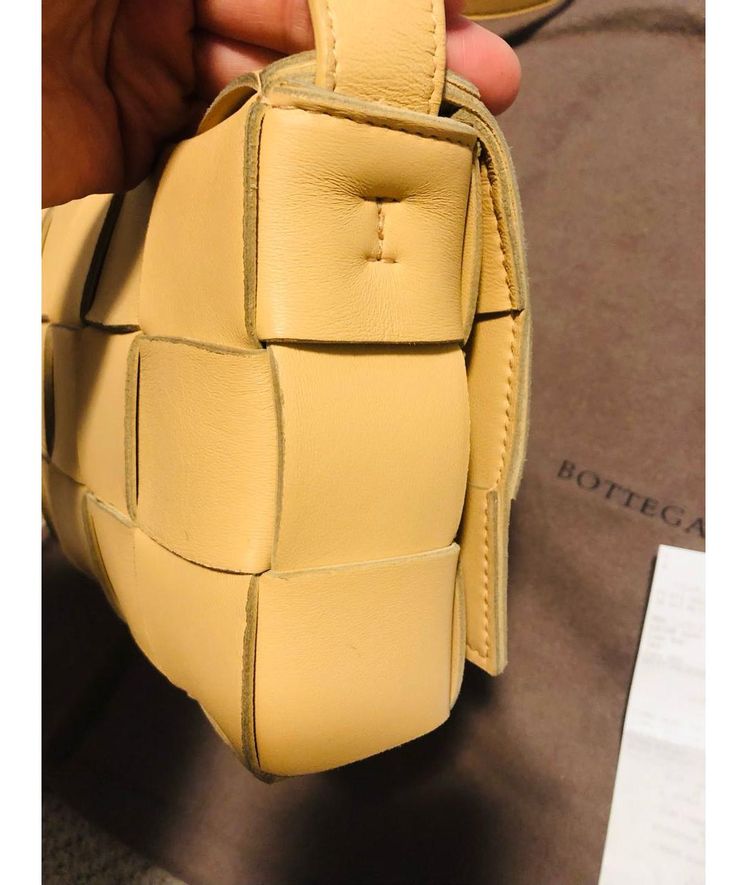 BOTTEGA VENETA Бежевая кожаная сумка через плечо, фото 2
