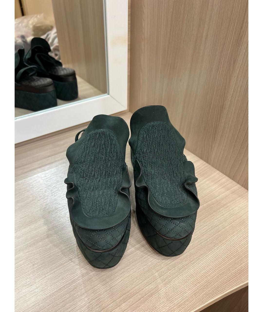 FENDI Замшевые сабо, фото 2