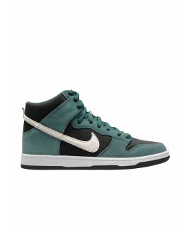 

Высокие кроссовки / кеды NIKE
