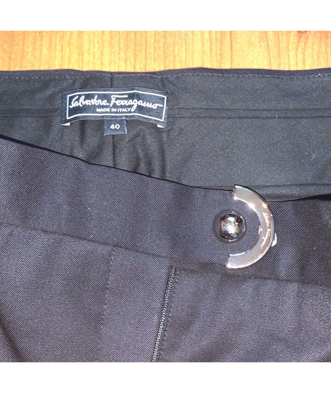 SALVATORE FERRAGAMO Черные шерстяные прямые брюки, фото 4