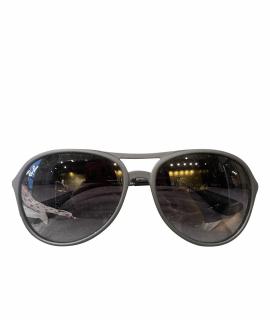 

Солнцезащитные очки RAY BAN