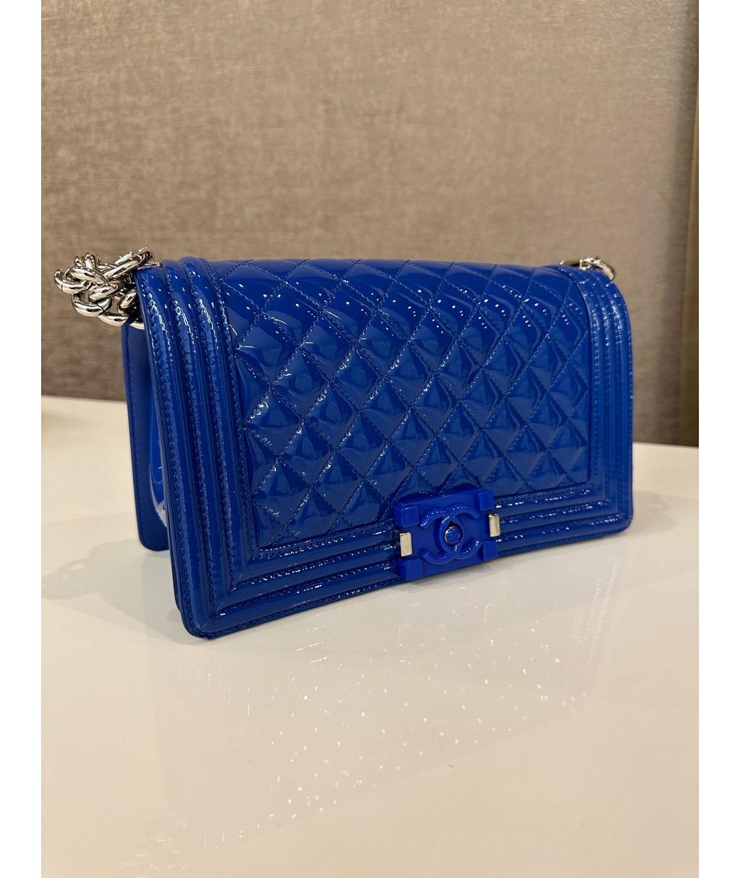CHANEL Синяя сумка через плечо из лакированной кожи, фото 9