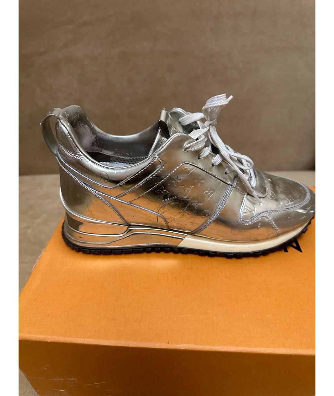 LOUIS VUITTON PRE-OWNED Серебряные кроссовки, фото 8