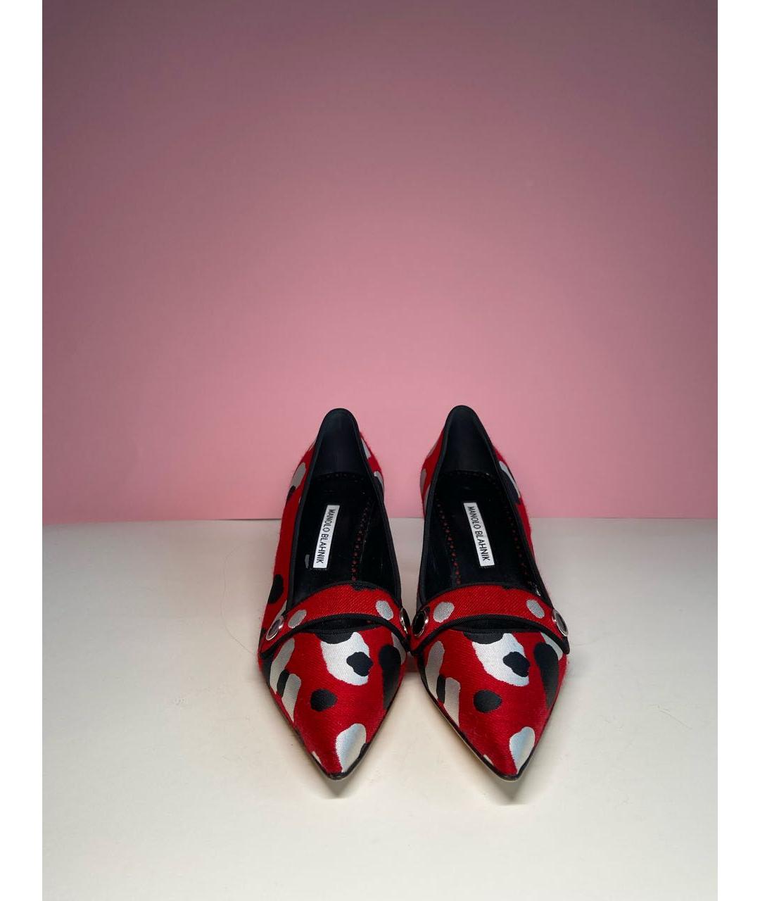 MANOLO BLAHNIK Красные текстильные лодочки на низком каблуке, фото 2