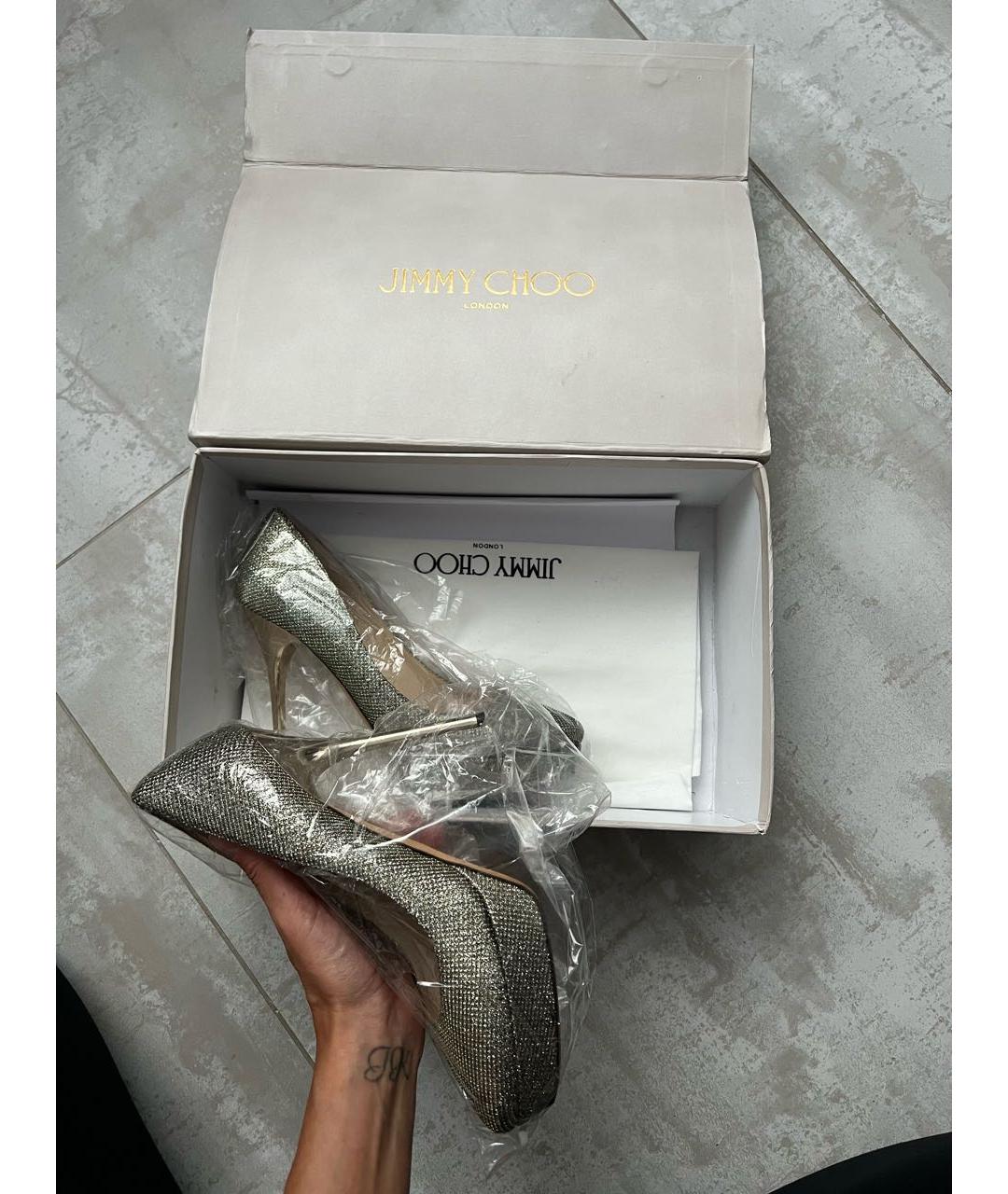 JIMMY CHOO Серебряные текстильные туфли, фото 8