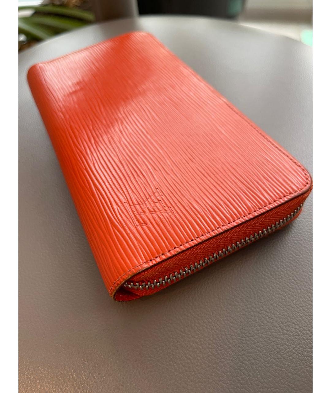 LOUIS VUITTON PRE-OWNED Оранжевый кожаный кошелек, фото 2