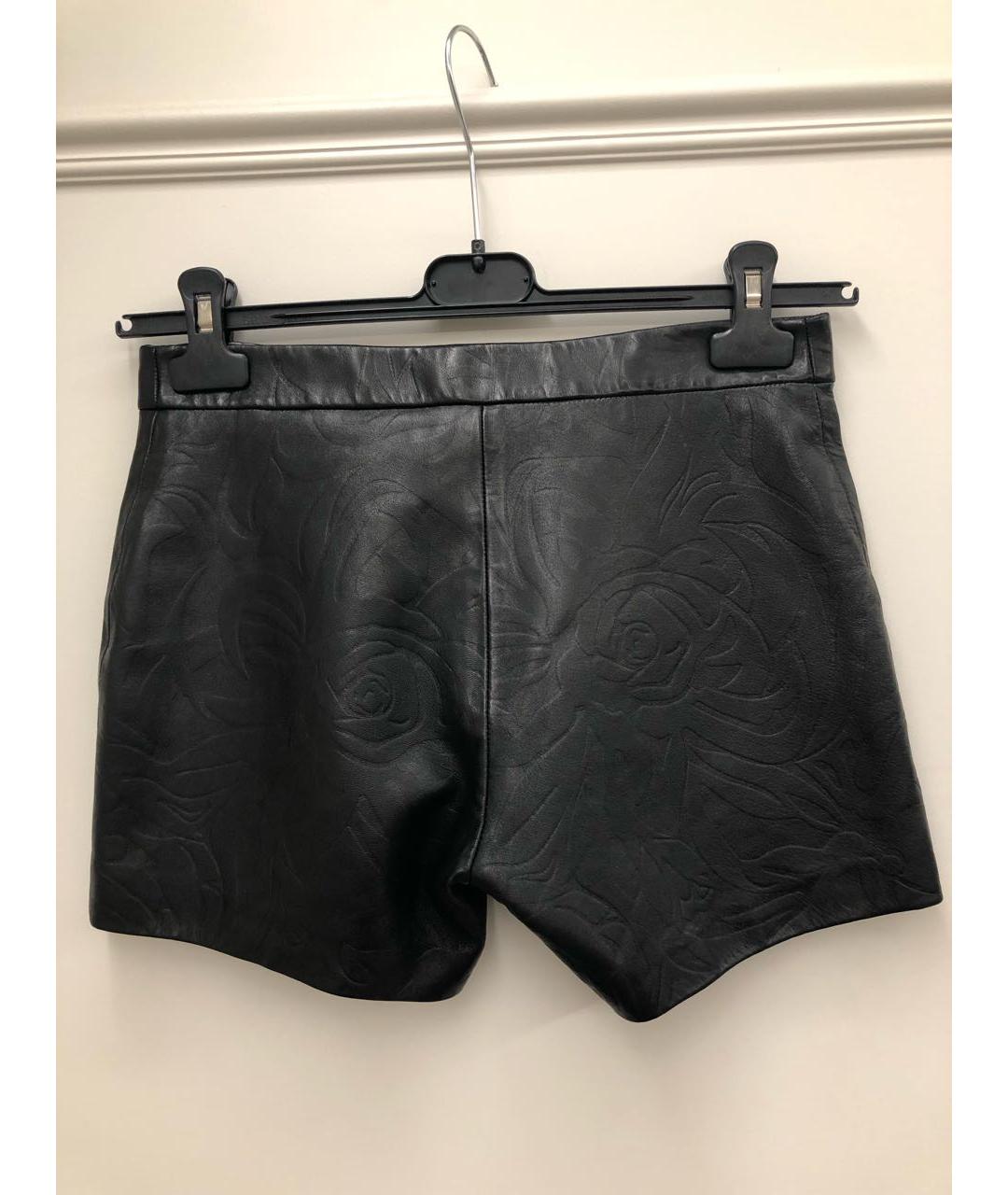 VERSACE Черные кожаные шорты, фото 3
