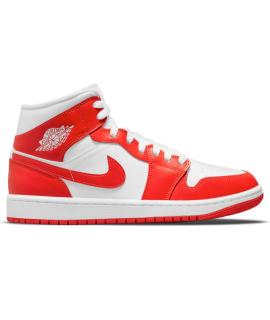

Высокие кроссовки / кеды JORDAN