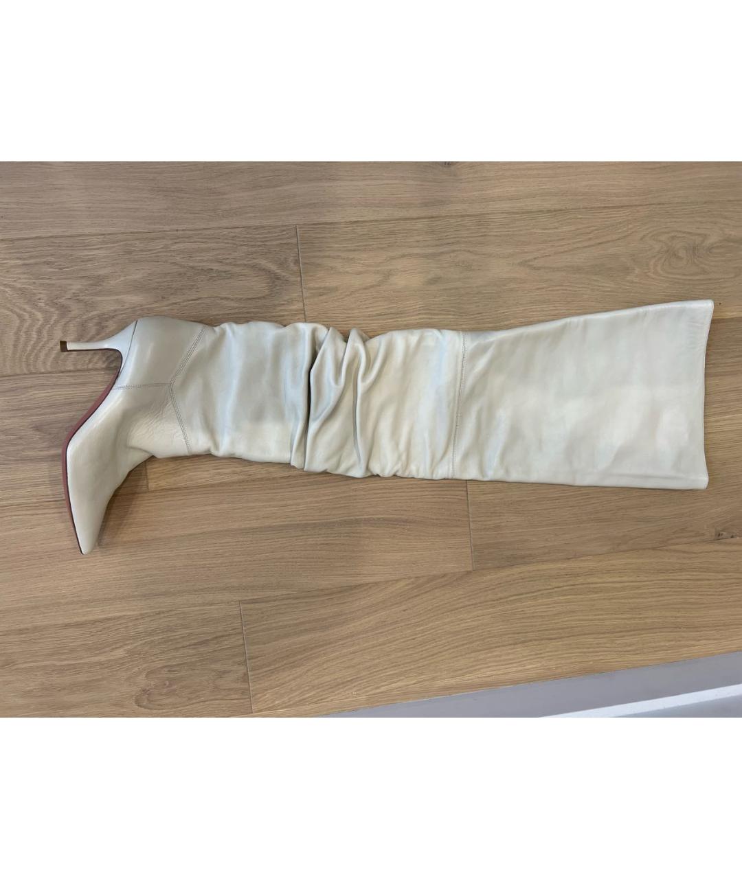 Amina Muaddi Белые кожаные ботфорты, фото 7