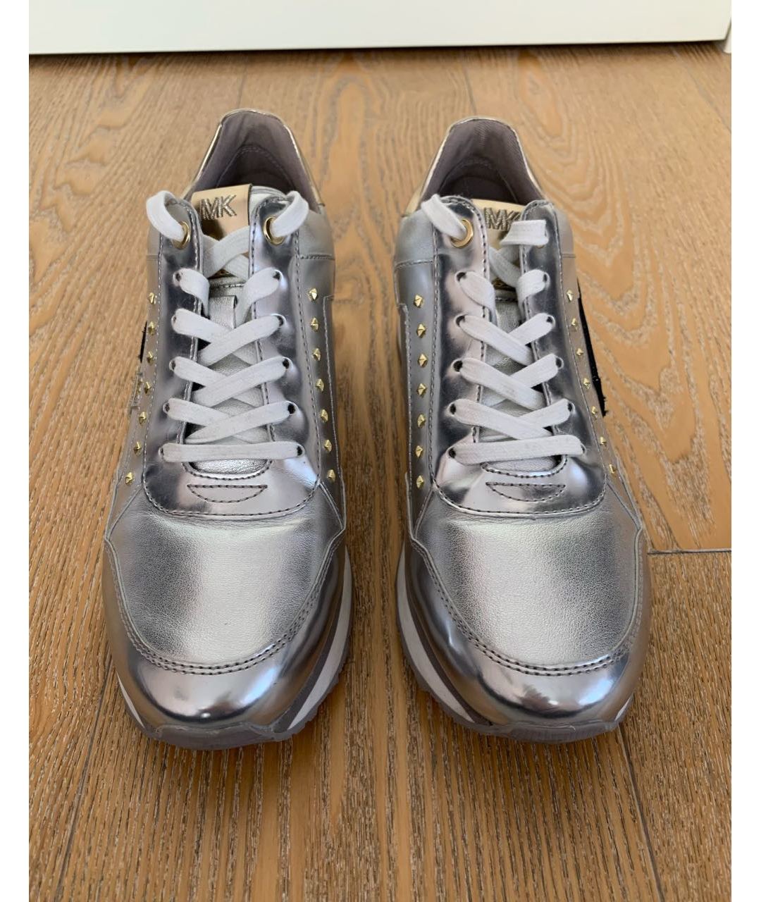 MICHAEL KORS Серебряные кроссовки из искусственной кожи, фото 2