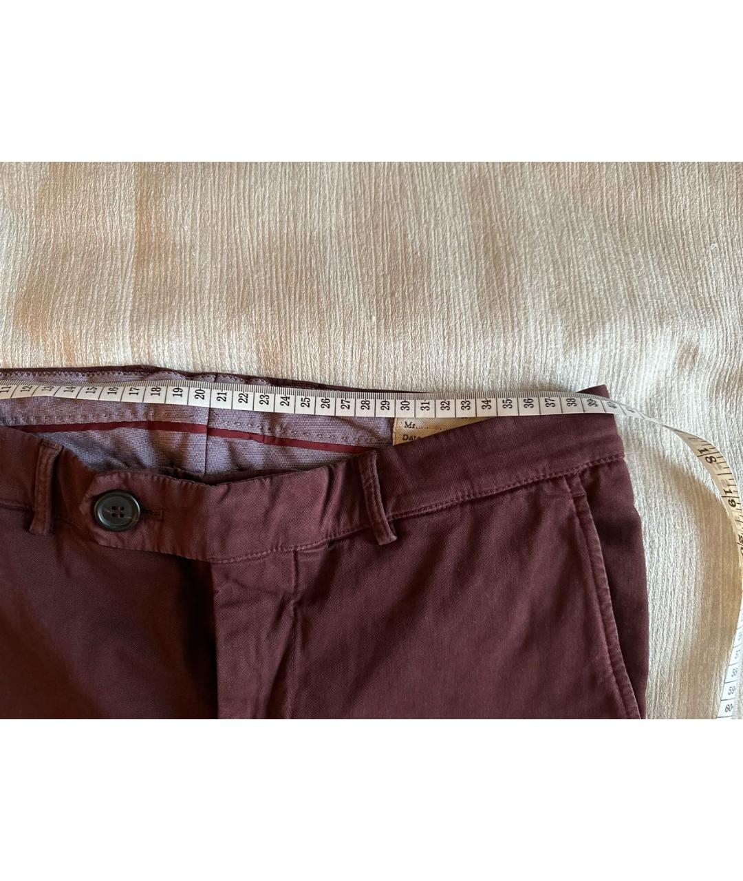 BRUNELLO CUCINELLI Бордовые хлопко-эластановые повседневные брюки, фото 8