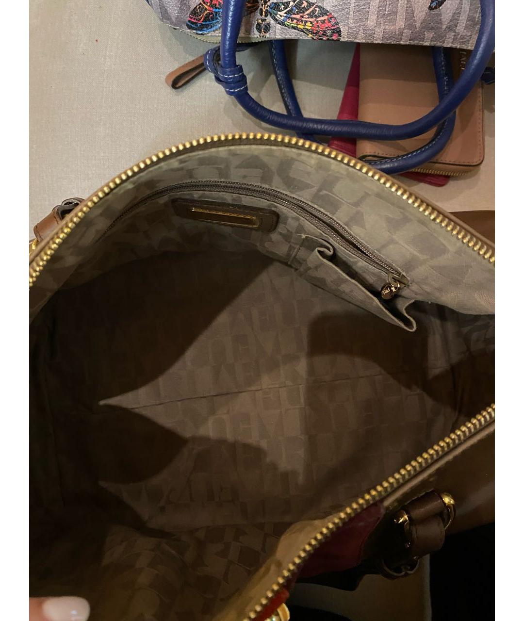 FURLA Коричневая сумка с короткими ручками из лакированной кожи, фото 5