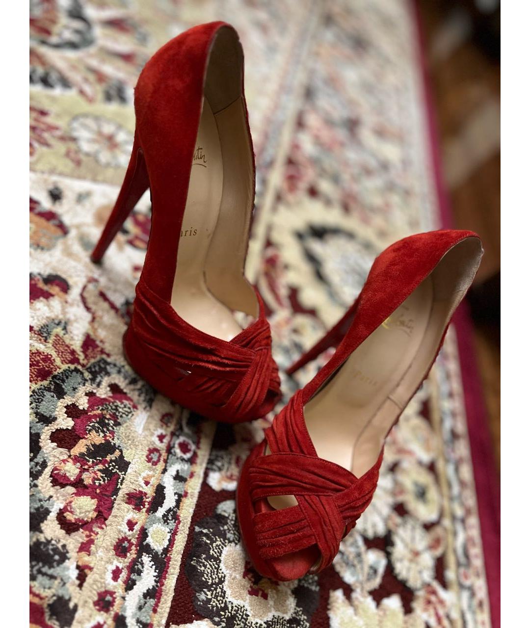 CHRISTIAN LOUBOUTIN Красные замшевые туфли, фото 6