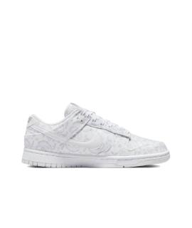 

Низкие кроссовки / кеды NIKE