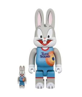 

Скульптура BEARBRICKS