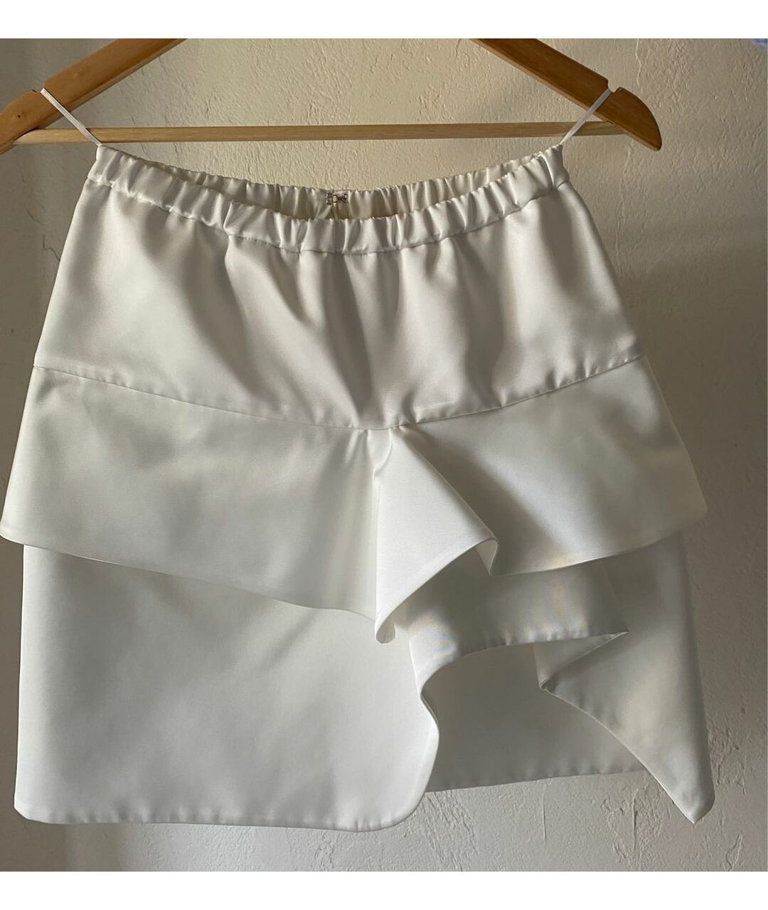 NO. 21 Белая полиэстеровая юбка мини, фото 7