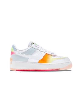 

Низкие кроссовки / кеды NIKE