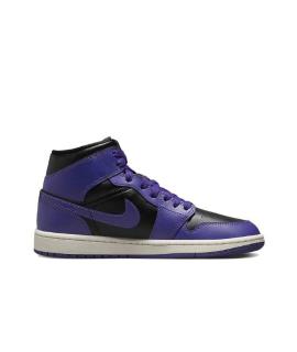 

Высокие кроссовки / кеды JORDAN