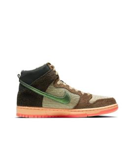 

Высокие кроссовки / кеды NIKE