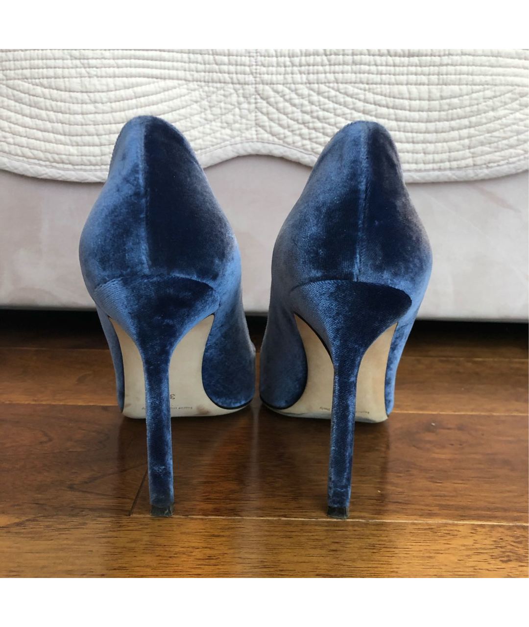 MANOLO BLAHNIK Синие бархатные туфли, фото 4