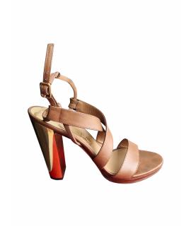

Босоножки SALVATORE FERRAGAMO