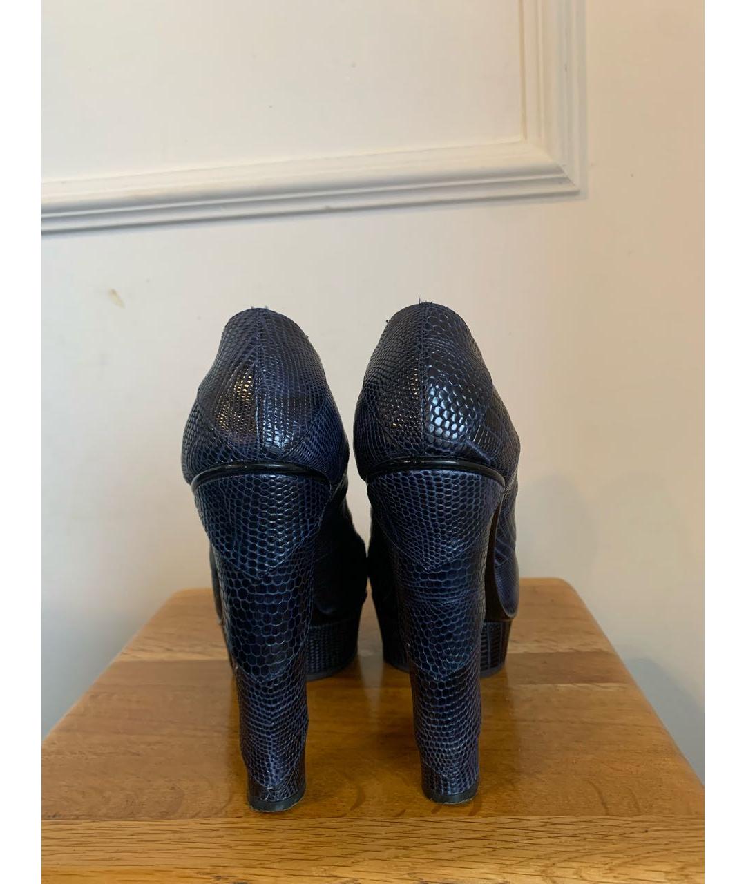 CHARLOTTE OLYMPIA Темно-синие кожаные туфли, фото 3