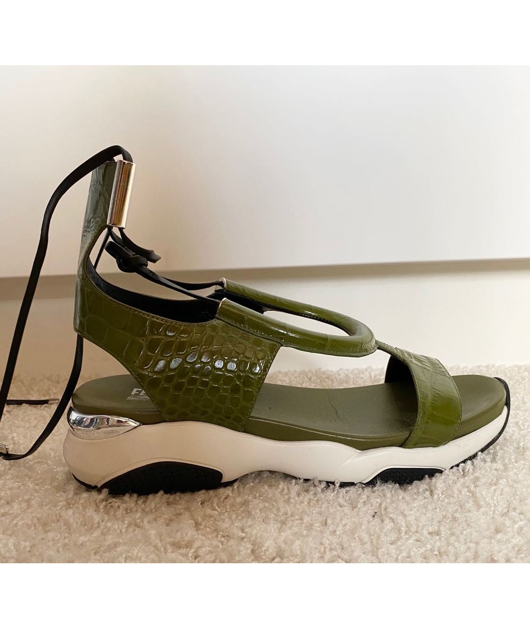 SALVATORE FERRAGAMO Зеленые кожаные сандалии, фото 9