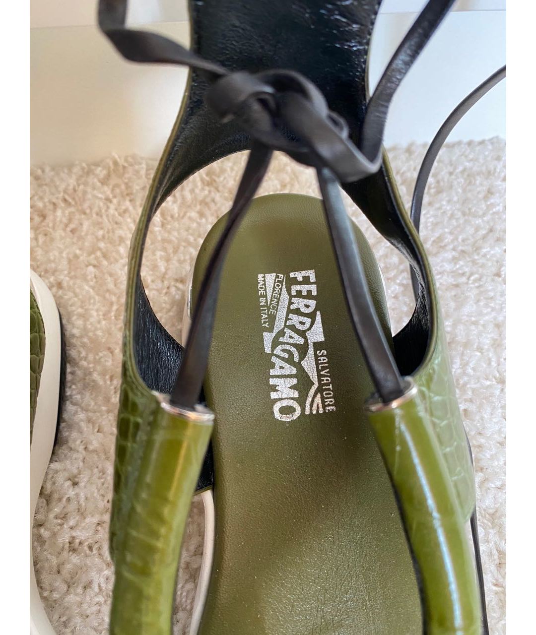 SALVATORE FERRAGAMO Зеленые кожаные сандалии, фото 5