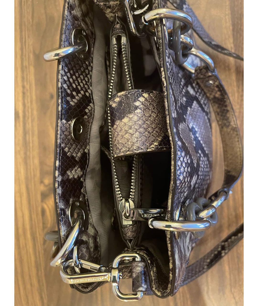 MICHAEL KORS Кожаная сумка с короткими ручками, фото 5