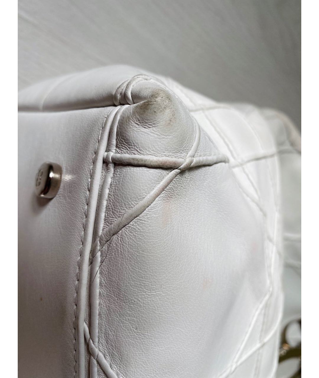 CHRISTIAN DIOR PRE-OWNED Белая кожаная сумка тоут, фото 6