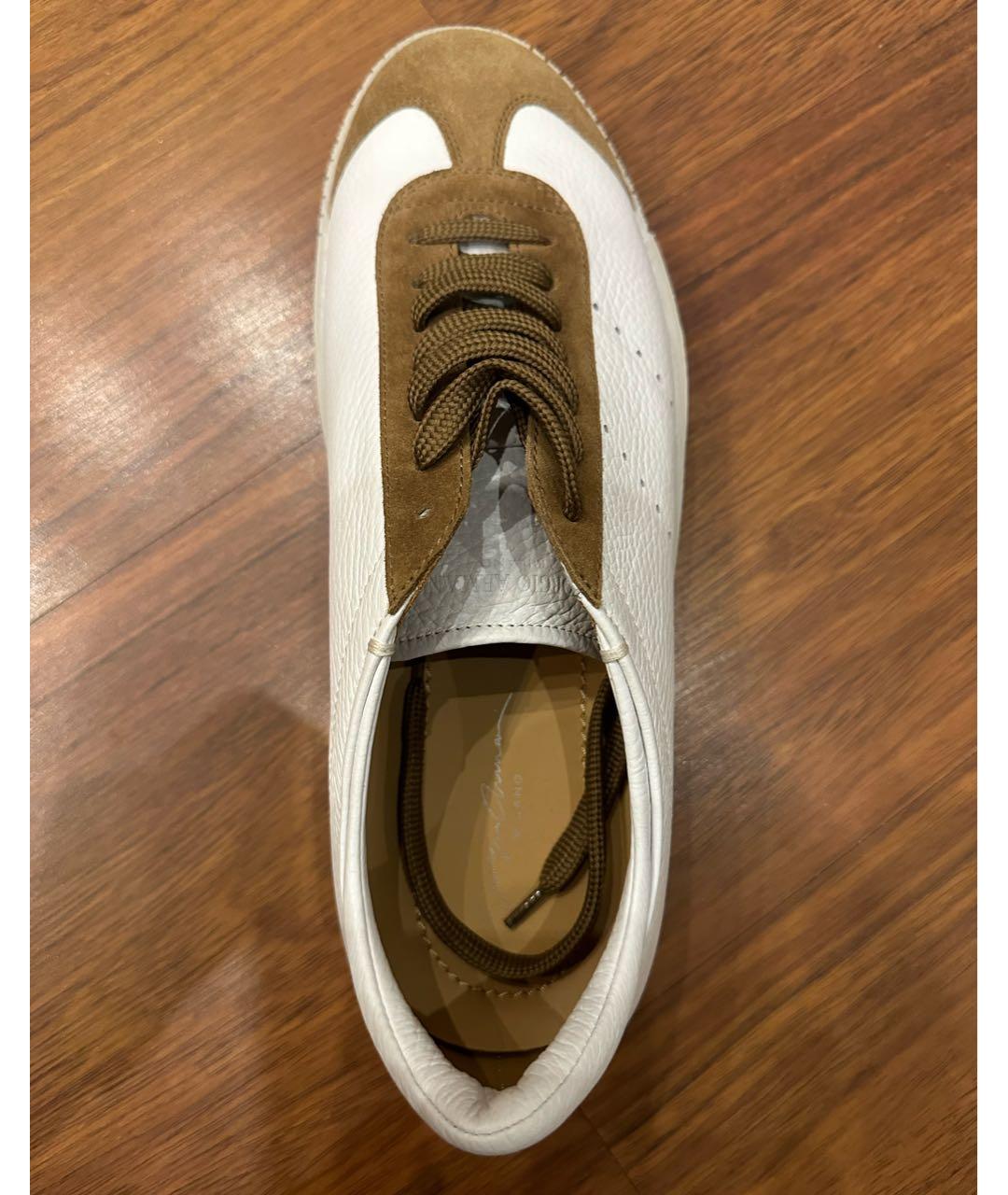GIORGIO ARMANI Белые кожаные низкие кроссовки / кеды, фото 3