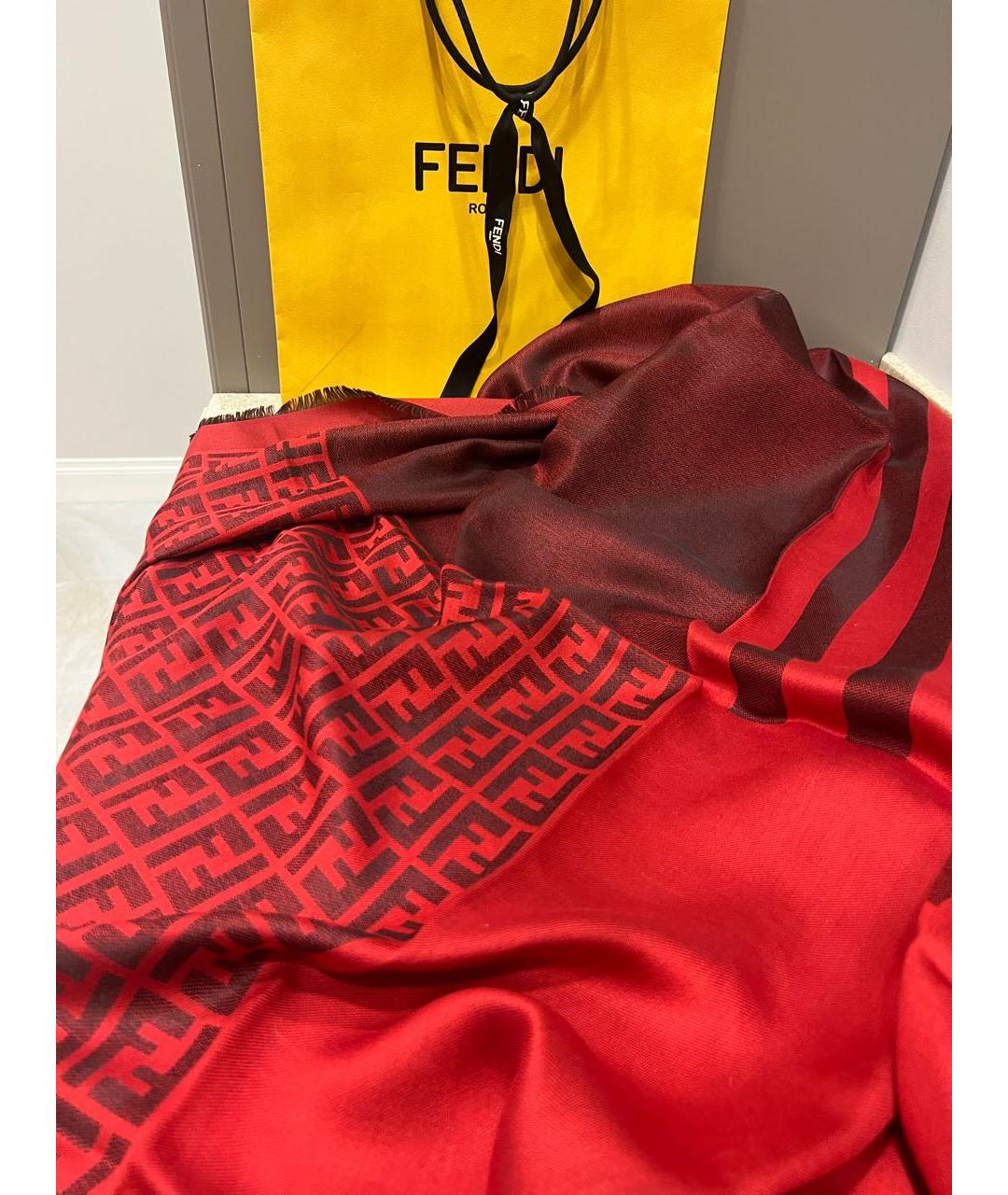FENDI Красный платок, фото 6