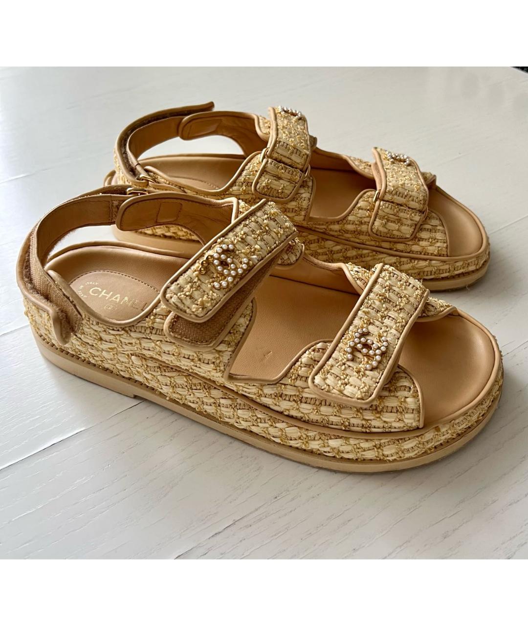 CHANEL Золотые текстильные босоножки, фото 5