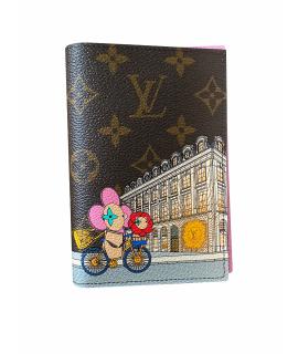 

Обложка/футляр LOUIS VUITTON PRE-OWNED